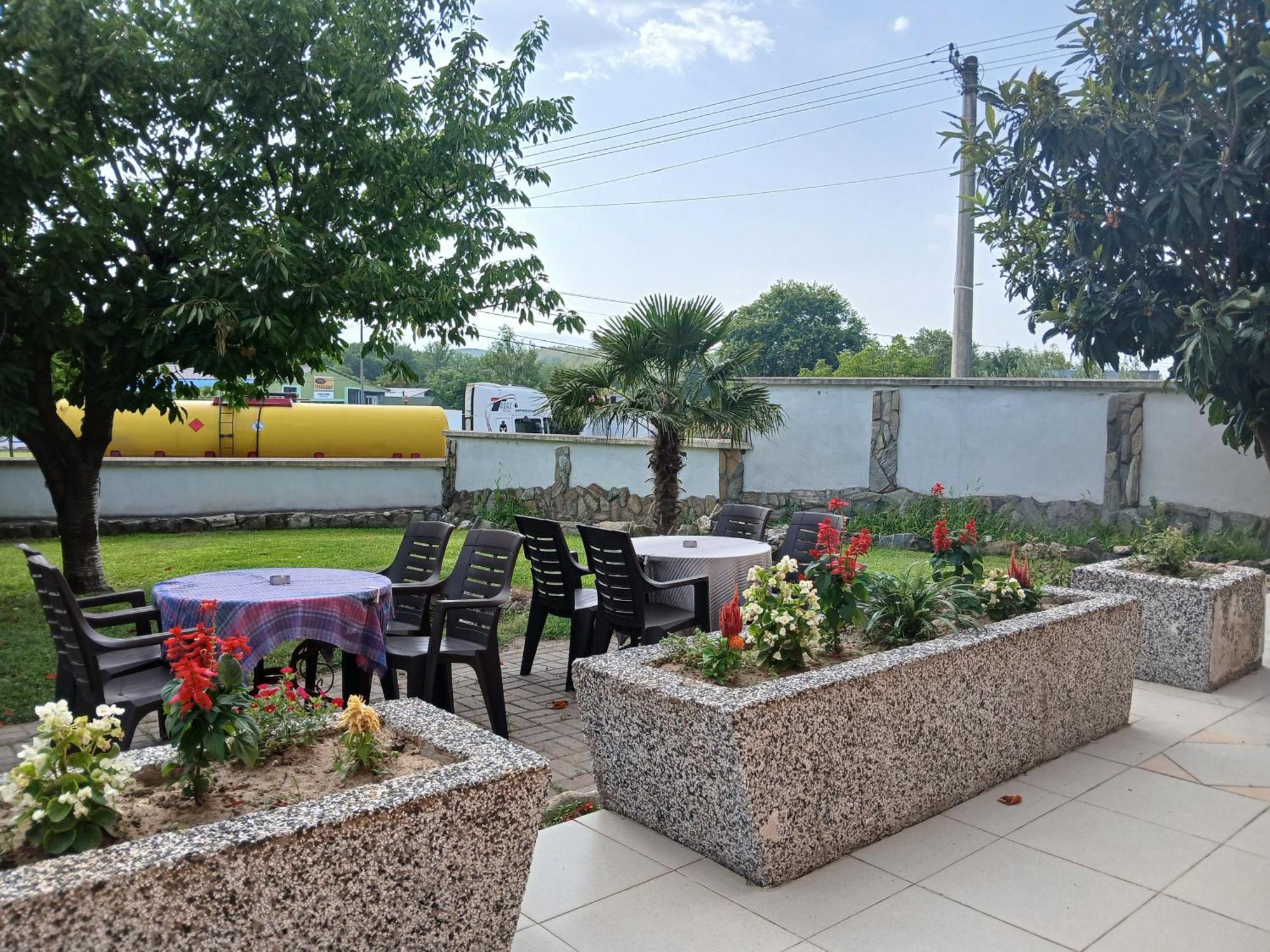 Shale Apartments And Rooms Gevgelija Exterior foto